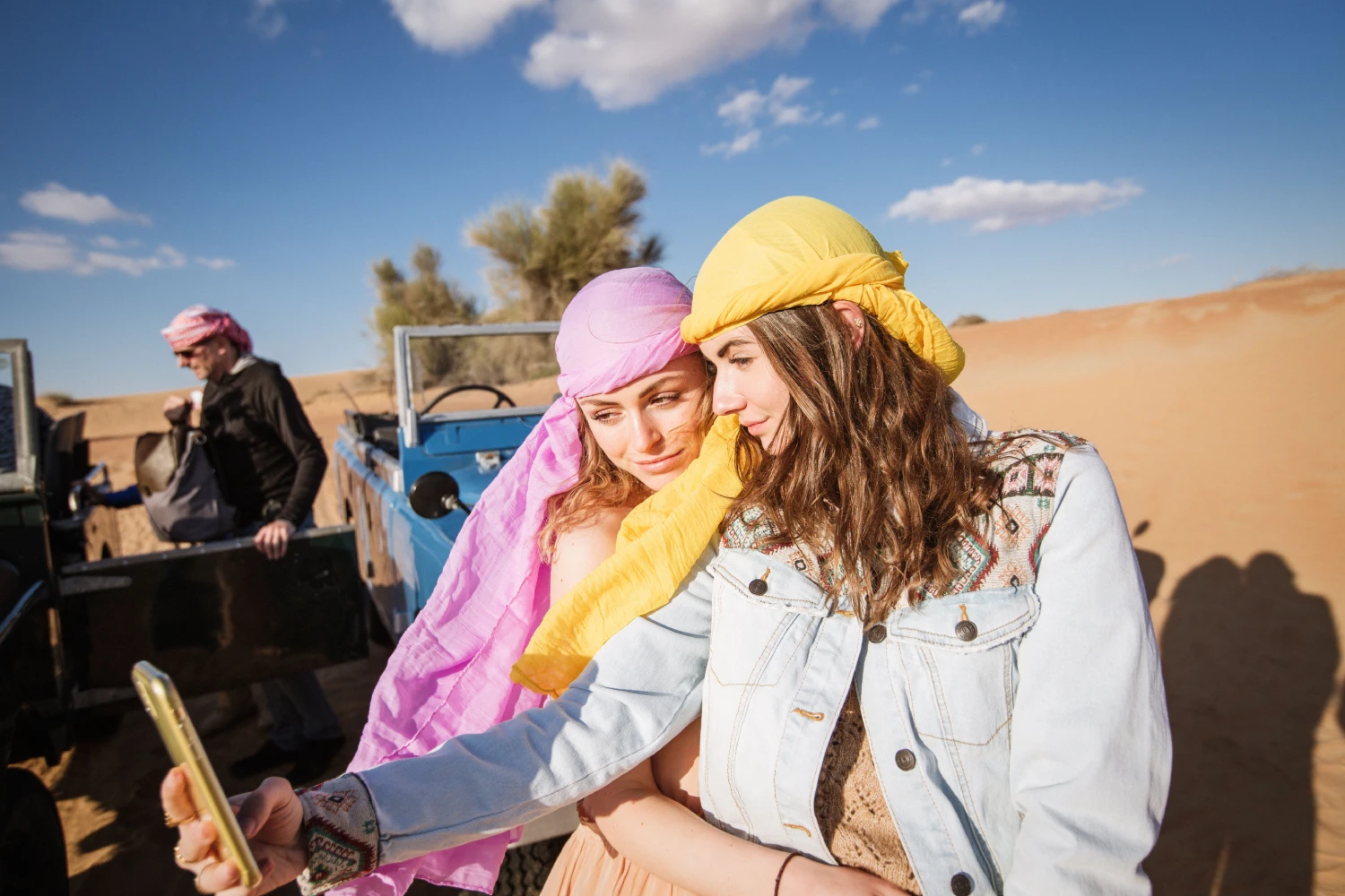 Private Tour Two Girls Travelers